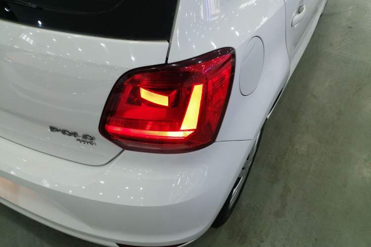 Used Volkswagen Polo 2018 1.5L Automatic Advanced Driving Model Right Rear Taillight