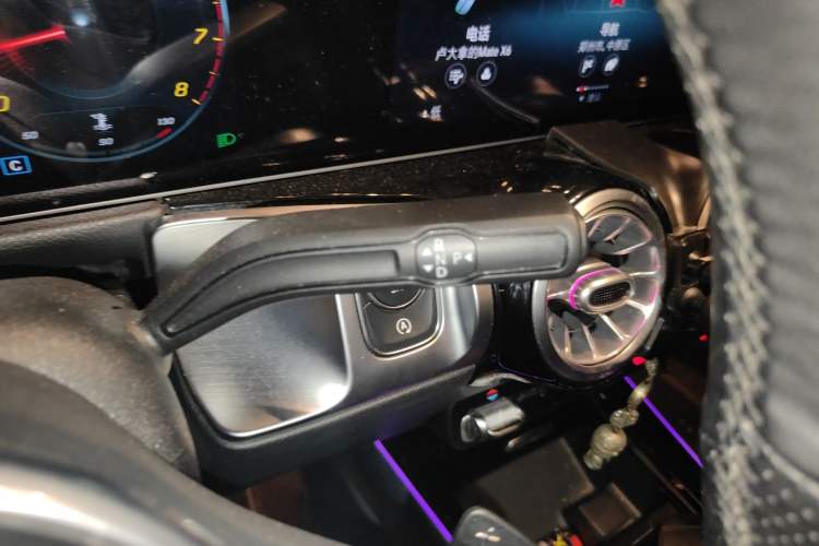 Used Mercedes-Benz GLB 2020 Updated GLB 200 Dynamic Edition Gear Lever