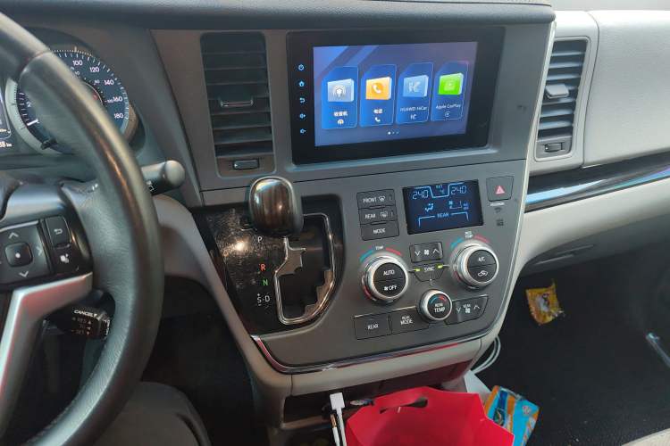 Used Toyota SIENNA 2016 3.5L Two-Wheel Drive 7-Seater Parallel Import
