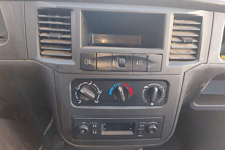 Used Wuling Zhiguang 2020 1.2L Practical Model China VI LSI