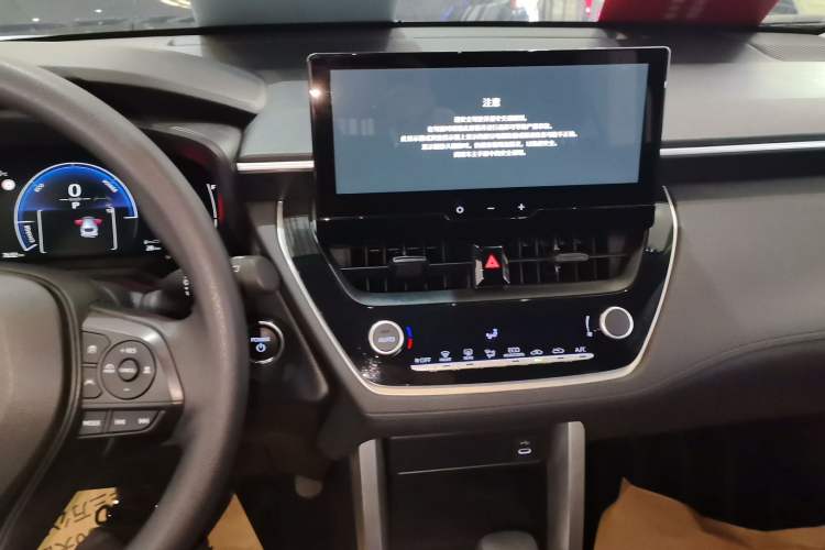 Used Toyota Corolla Cross 2024 2.0L Smart Electric Hybrid Dual-Engine Pioneer Edition
