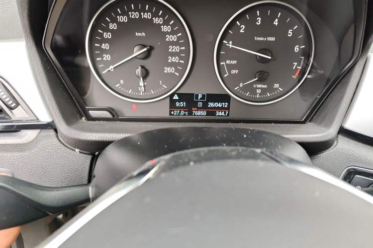 Used BMW X1 2016 sDrive18Li Premium Edition Odometer Close Up