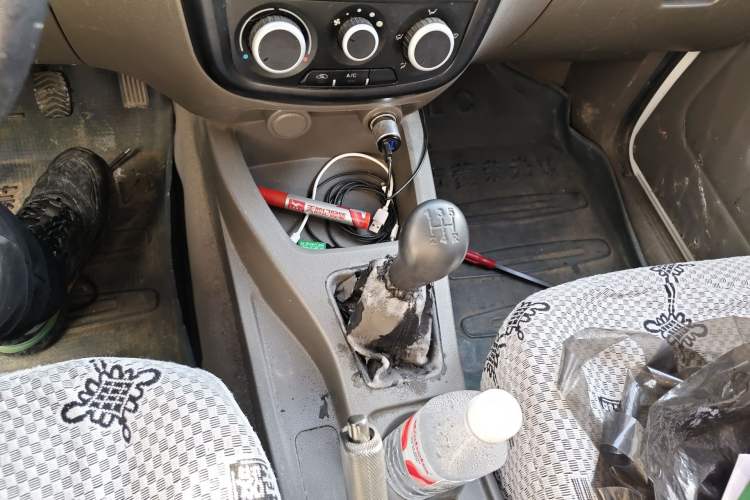 Used Wuling Rongguang V 2018 1.2L Practical Model