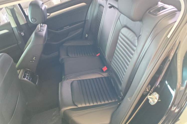 Used Volkswagen Magotan 2018 330TSI DSG Advanced Model Left Rear Seat