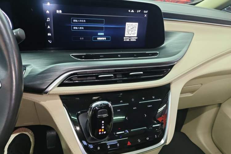 Used Buick GL8 2022 ES Landtrek 653T Luxury Edition