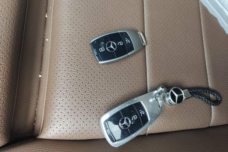 Used Mercedes-Benz E-Class 2019 E 260 L Sport Edition Vehicle Key