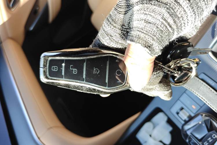 Used BYD Song L DM-i 2024 160km Beyond Edition
