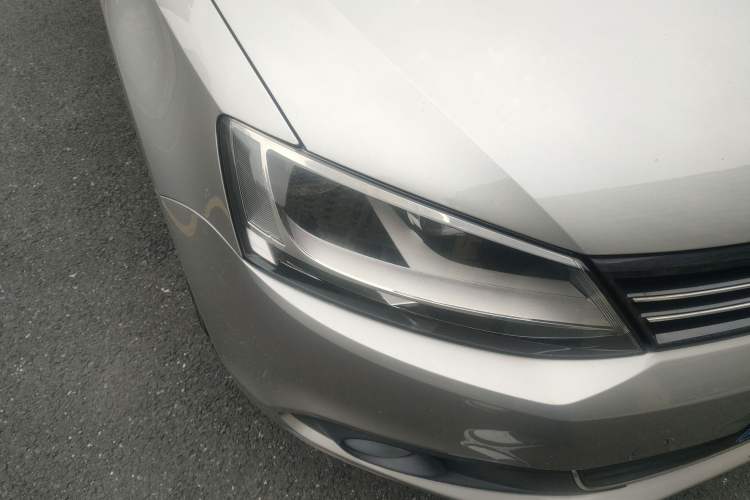 Used Volkswagen Sagitar 2012 1.6L Automatic Fashion Edition