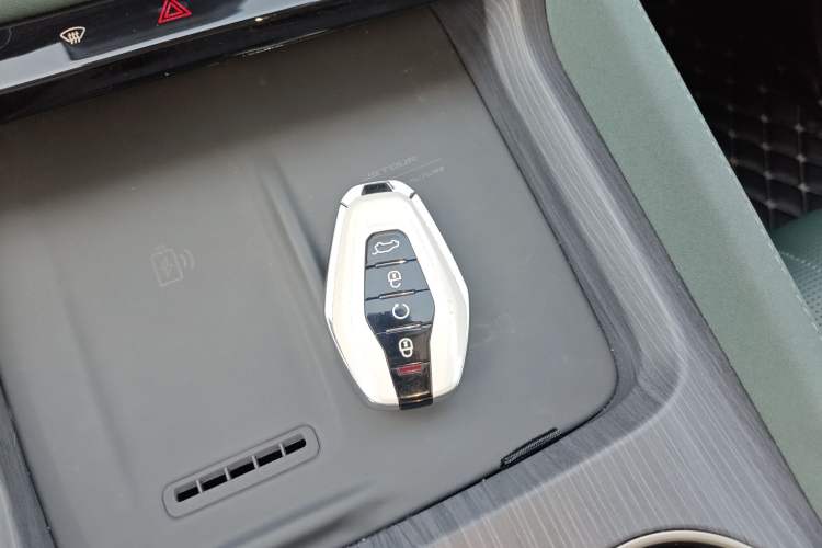 Used JETOUR Shanhai L9 2024 1.5TD 2DHT Max 7-Seater
