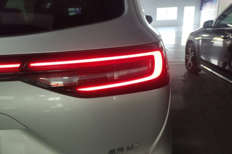 Used Hima AITO M7 2024 1.5T Rear-Drive Plus Version 5 Seats
