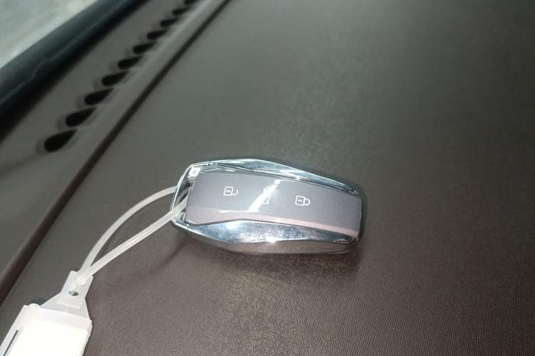 Used JAC Yiwei 3 2024 Beloved Edition 330km Air+
