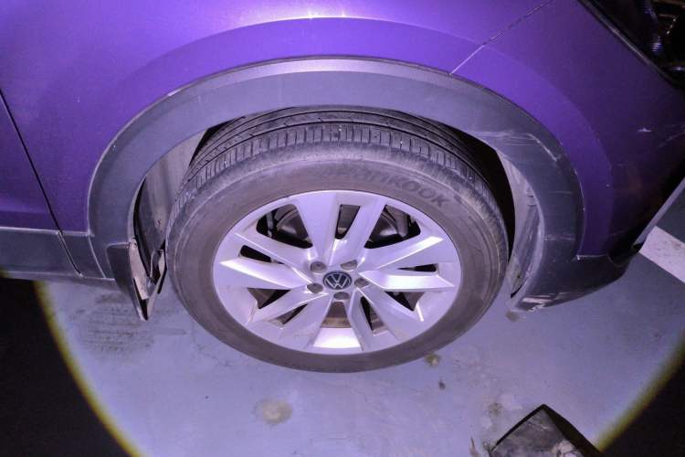 Used Volkswagen T-Cross 2020 1.5L Automatic Comfort Edition Right Front Wheel Hub