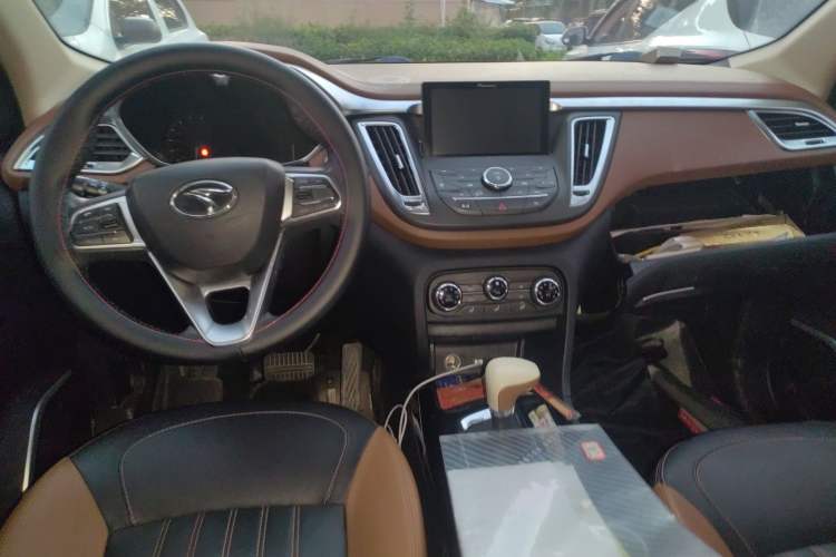 Used Soueast DX7 2017 1.5T Automatic Glory Edition