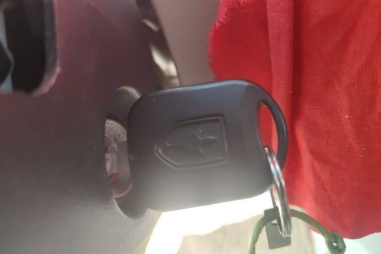 Used Jinbei New Hiace X30L 2024 Wealth Edition Passenger Van 5/6/7 Seater Front-Mounted Air Conditioning