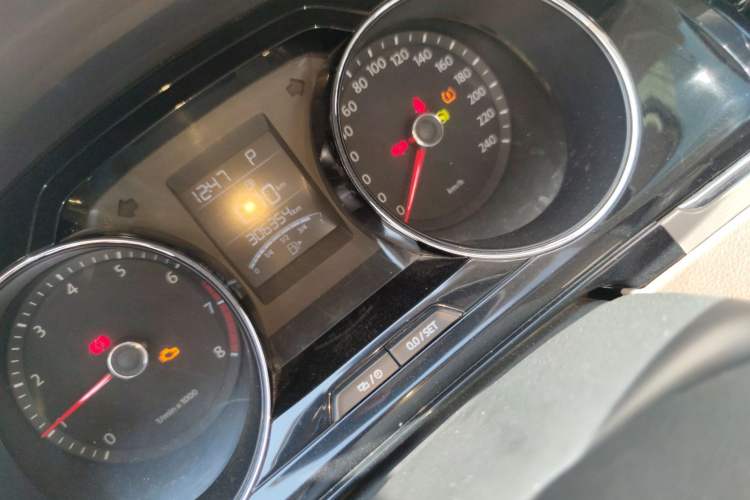 Used Volkswagen Bora 2013 1.6L Automatic Comfort Model
