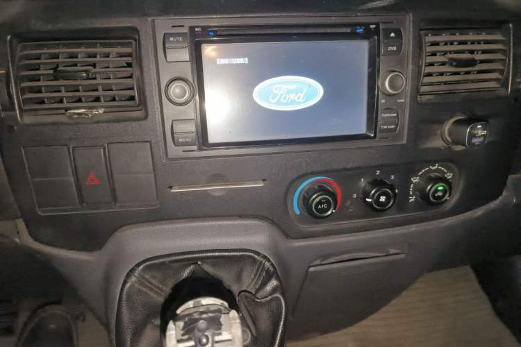 Used Ford Transit Custom 2009 2.4T Diesel Multi-Function Long Wheelbase Mid-Roof Emission Standard III