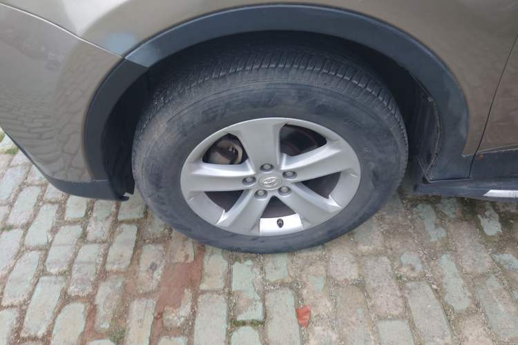 Used Toyota RAV4 2013 2.0L CVT Two-Wheel Drive Urban Edition