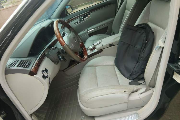 Used Mercedes-Benz S-Class 2010 S 300 L Luxury Model
