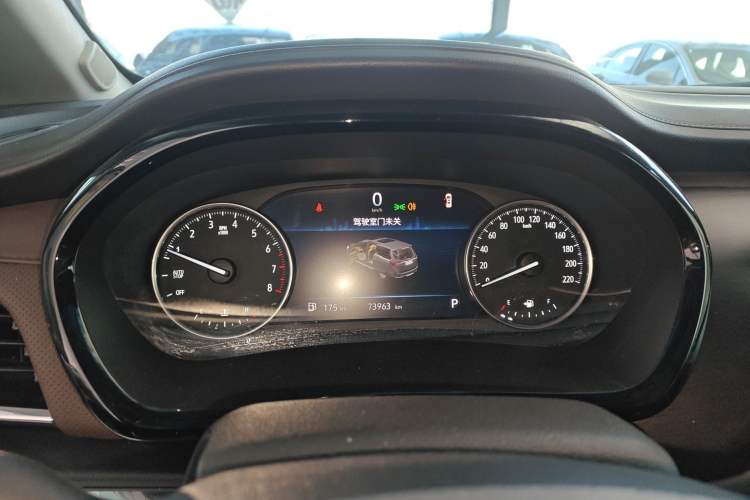 Used Buick GL8 2023 Land Executive Class Comfort Model