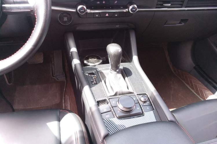 Used Mazda 3 Axela 2021 2.0L Automatic ZhiXuan Edition Gear Lever
