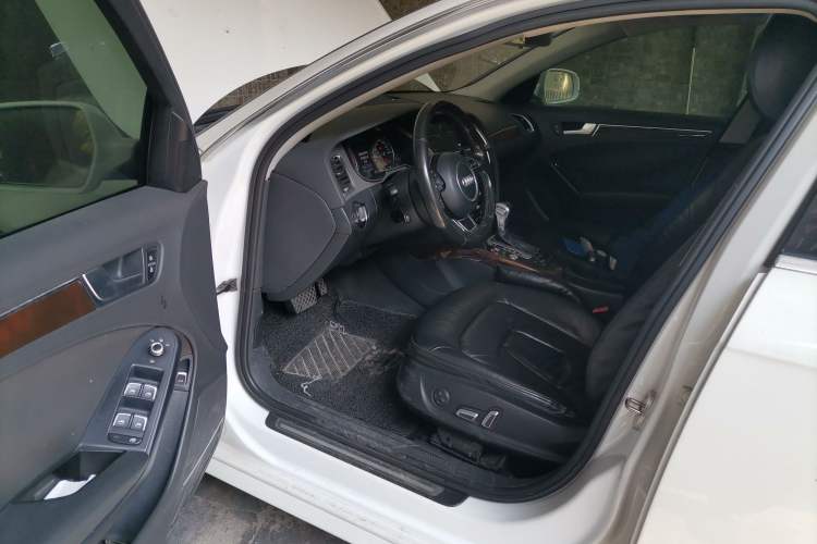 Used Audi A4L 2015 35 TFSI Automatic Comfort Model