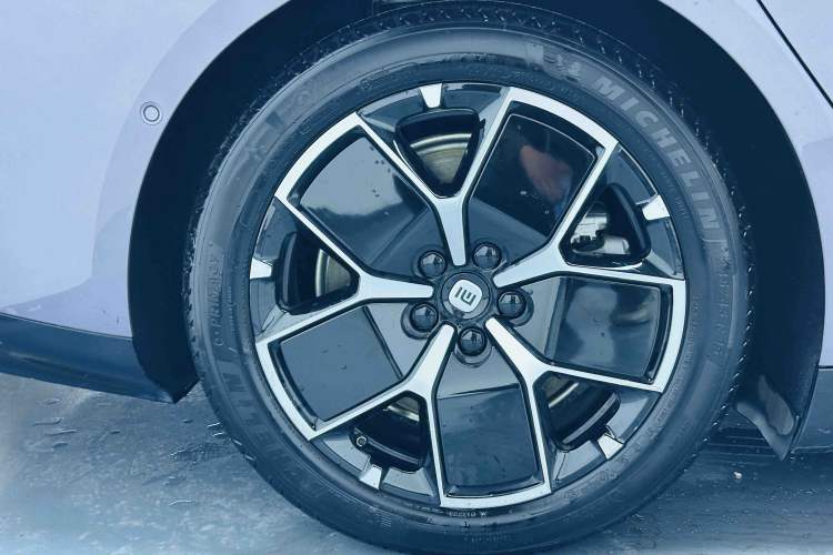 Used Xiaomi Auto SU7 2024 Rear-Drive Ultra-Long Range Advanced Pro-Level Intelligent Driving Version
