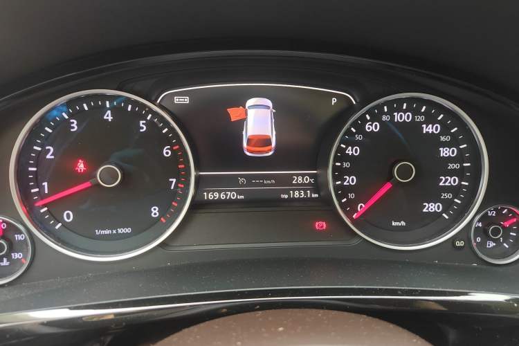 Used Volkswagen Touareg 2017 3.0 TSI Touareg Model Instrument Cluster