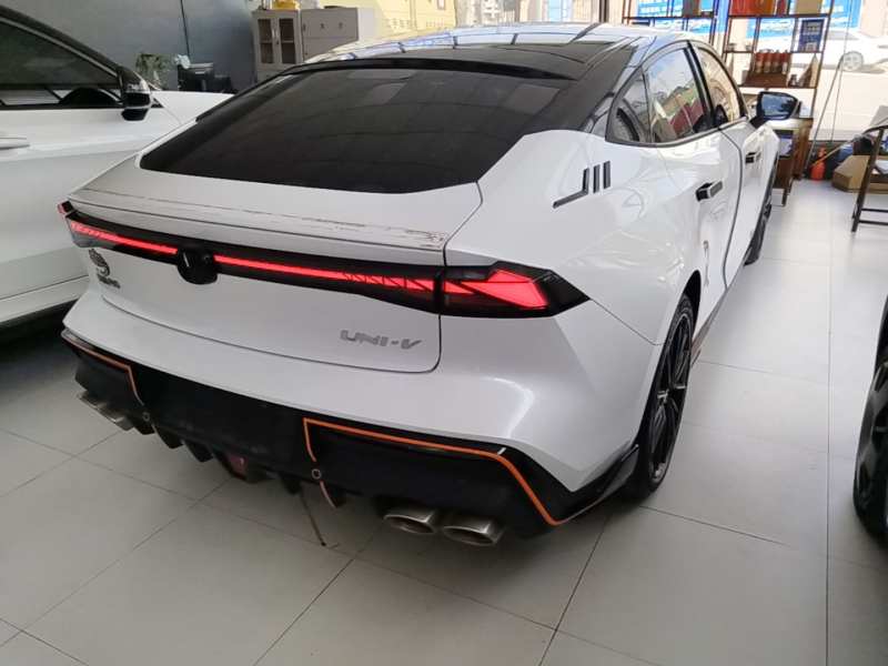 Used CHANGAN UNI-V 2023 1.5T Sport Edition — 6