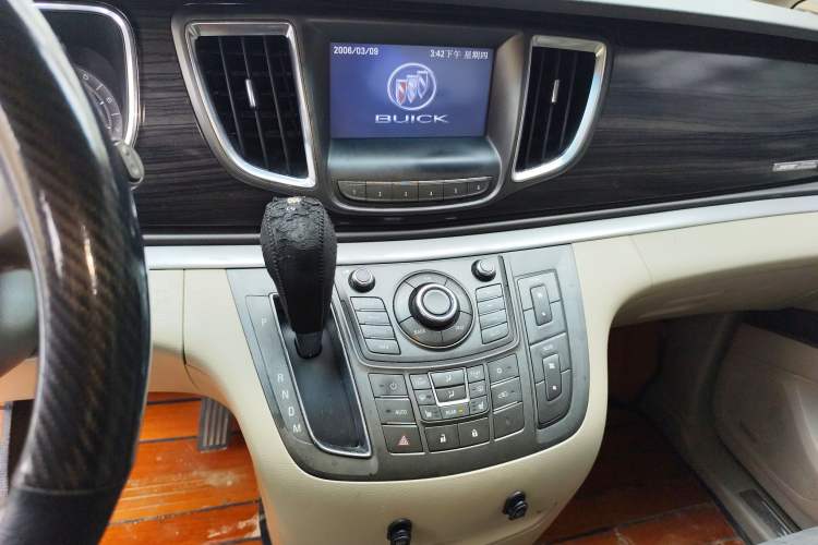 Used Buick GL8 2011 3.0L XT Luxury Business Flagship Edition