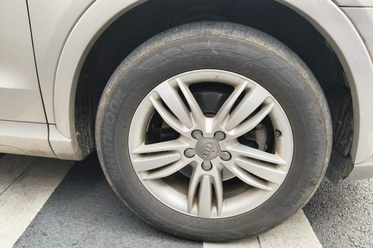 Used Audi Q3 2015 35 TFSI Comfort Model
