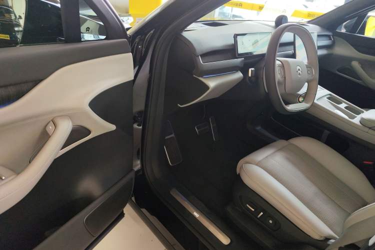 Used Nio ES8 2023 75 kWh