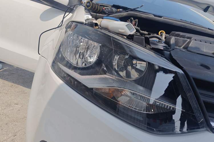 Used Volkswagen Polo 2016 1.4L Automatic Trendy Model Right Front Headlight