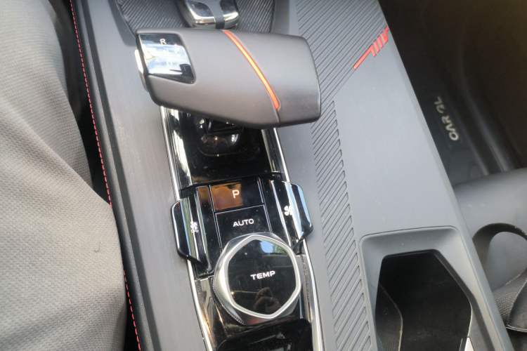 Used Oshan Z6 2022 Blue Whale 1.5T DCT Smart Edition