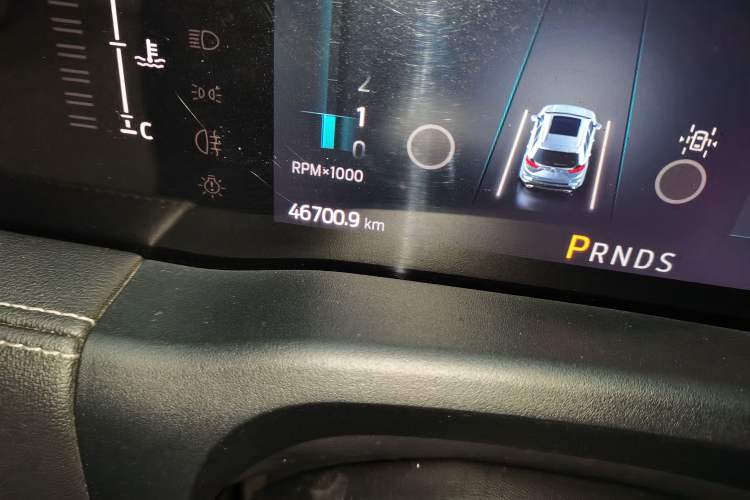 Used Ford Edge 2021 PLUS EcoBoost 245 Two-Wheel-Drive Titanium 7-Seater Odometer Close Up