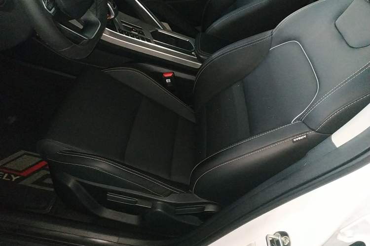 Used Geely Auto Coolray 2019 260T DCT Knight China VI Standard