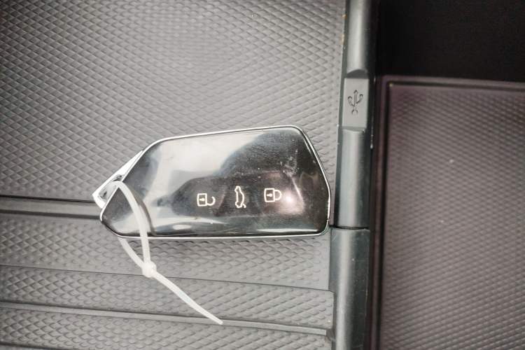 Used Volkswagen ID.UNYX 2024 Pro Long-Range Version Interior 1