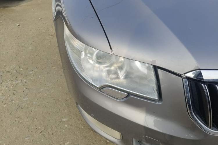 Used Skoda Superb 2012 1.8TSI Automatic Elegant Edition Right Front Headlight