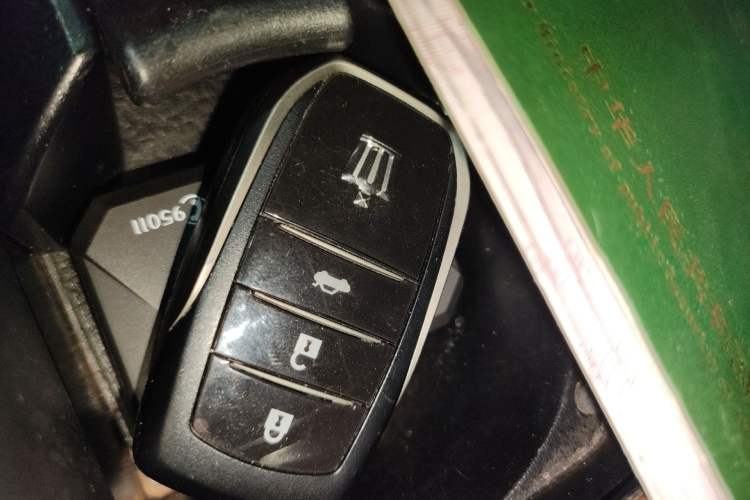 Used Toyota Crown 2015 2.5L Smart Edition
