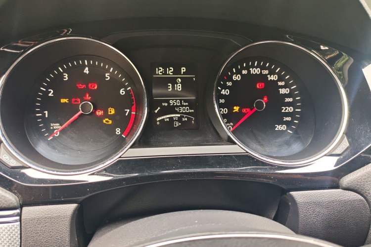 Used Volkswagen Sagitar 2017 1.6L Automatic Comfort Model Instrument Cluster