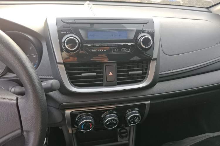 Used Toyota YARiS L Zhi Xiang 2017 1.5E CVT Dynamic Edition Audio And AC Panel