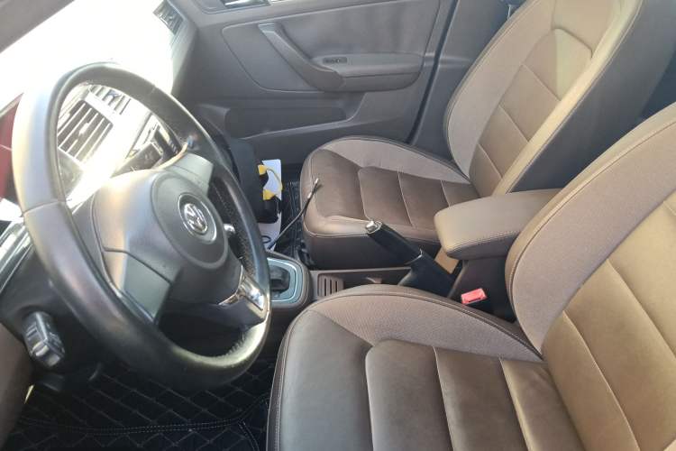 Used Volkswagen Bora 2014 1.6L Automatic Comfort Model
