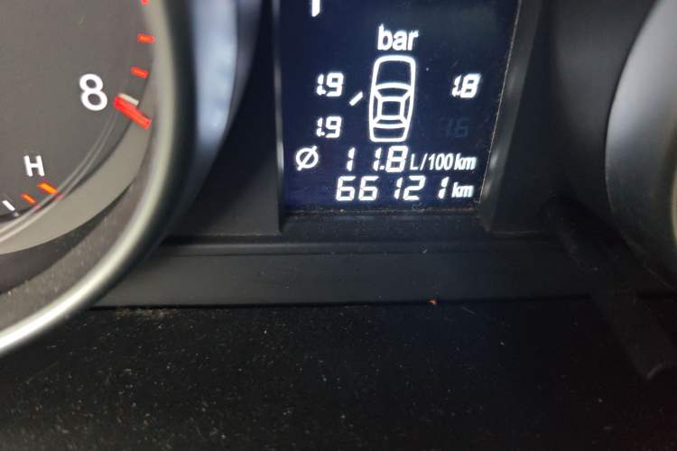 Used Haval H6 2012 2.4L Automatic Two-Wheel Drive Elite Version