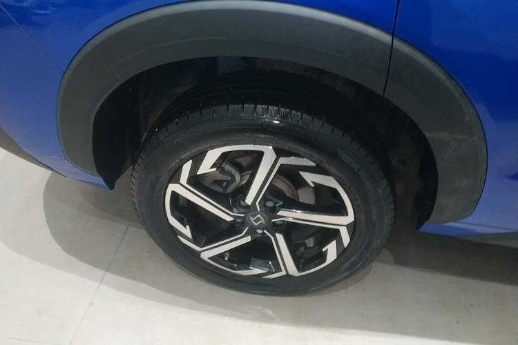 Used SOL X8 2021 300T Manual Panoramic Luxury Edition 6 Seats