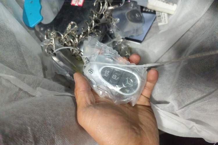 Used Mercedes-Benz EQE SUV 2024 500 4MATIC Pioneer Edition Vehicle Key