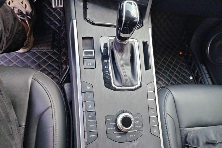 Used Wey VV5 2017 2.0T Ultra-Luxury Version