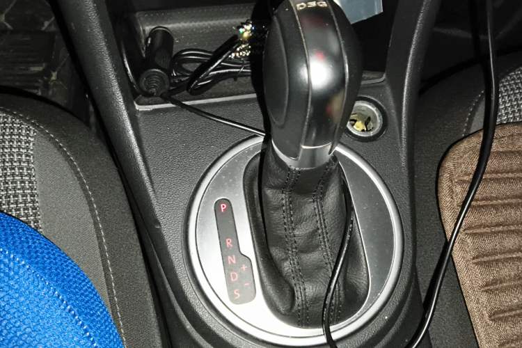 Used Volkswagen Beetle 2015 180TSI model Gear Lever