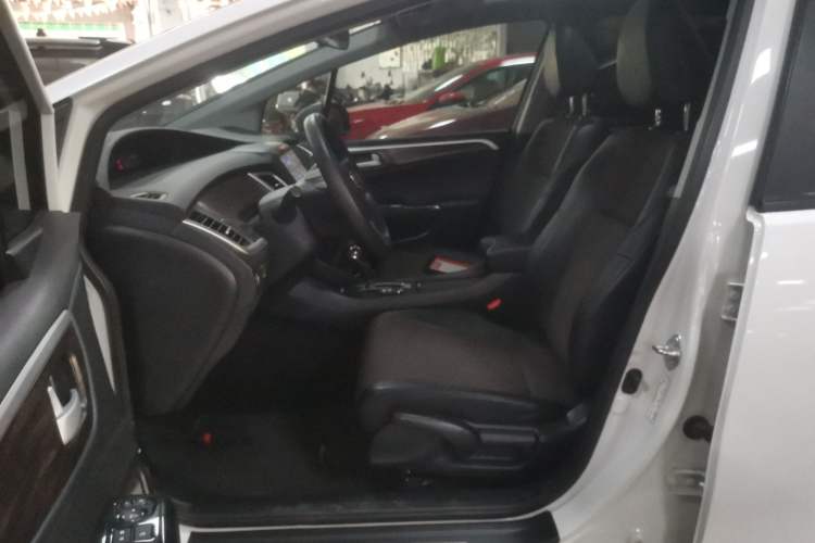 Used Honda Jade 2020 1.8L automatic Comfort version
