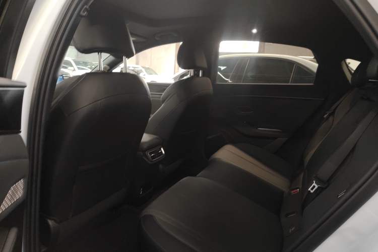 Used BYD Qin L 2025 DM-i Smart Drive 120KM Superior Model Left Rear Seat