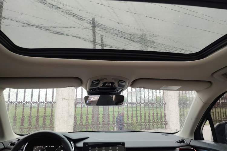 Used Lynk & Co 06 2020 1.5T YAO Halo Headliner