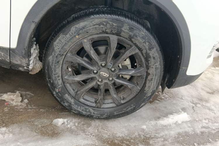 Used Chery Tiggo 5x 2023 1.5L CVT Fashion Edition Right Front Wheel Hub